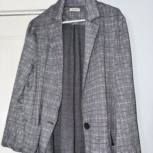 Cute Black & White Blazer